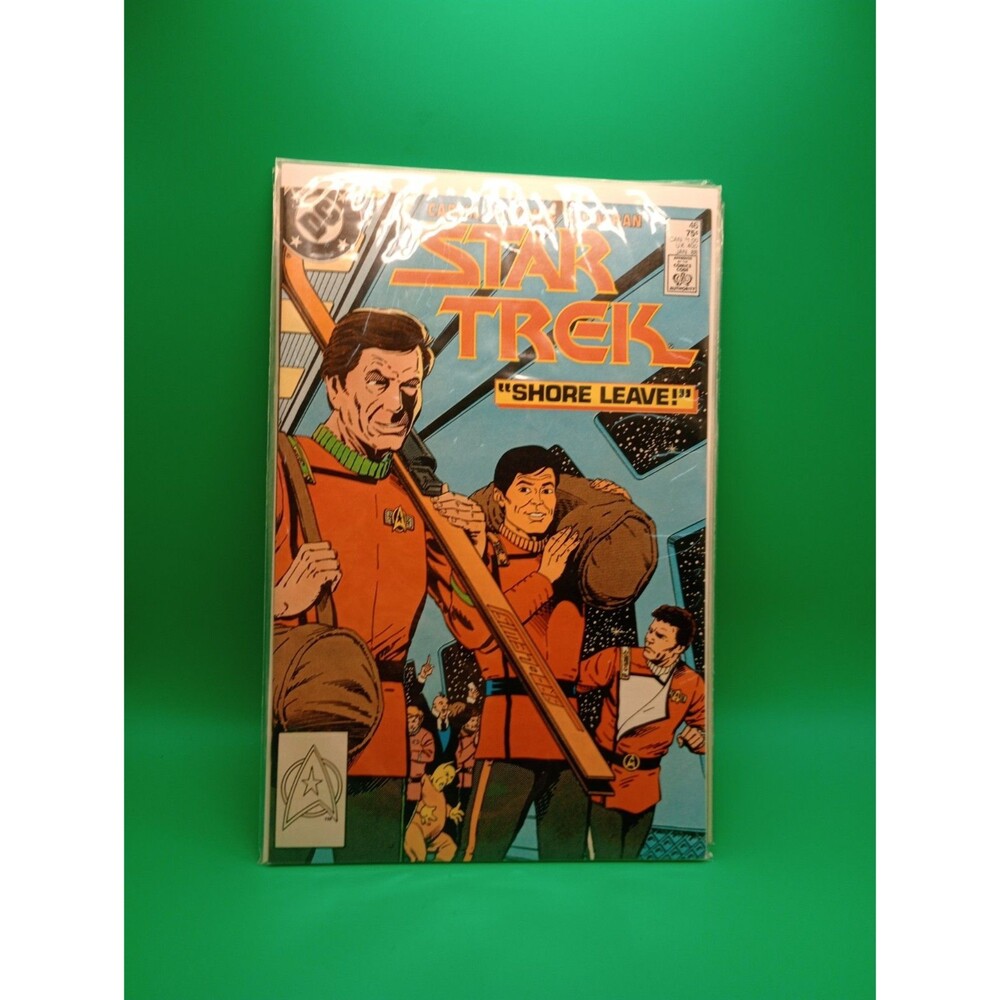 Star Trek Shore Leave Dc Comic Book By Carlin Sutton And Villagran